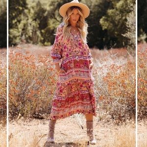 NWT Vici Quinn pocketed floral boho midi dress